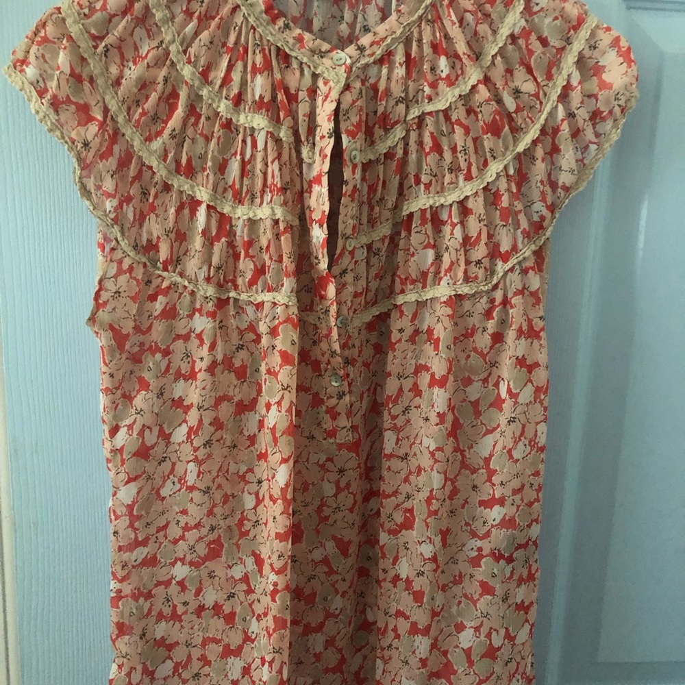 Flowery shirt
